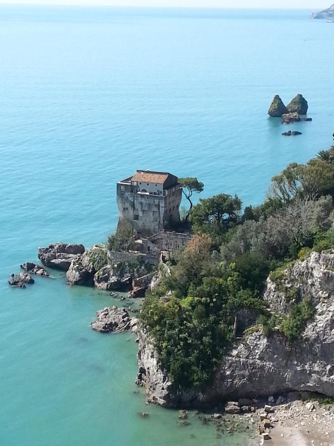 Il Covo Delle Civette Bed & Breakfast Vietri sul Mare Exterior photo