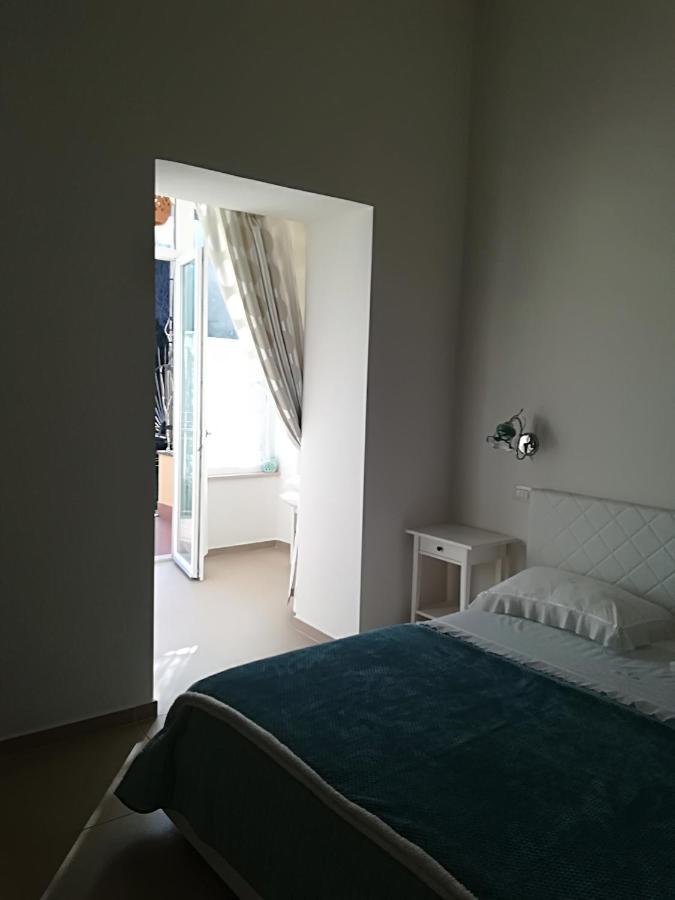 Il Covo Delle Civette Bed & Breakfast Vietri sul Mare Exterior photo